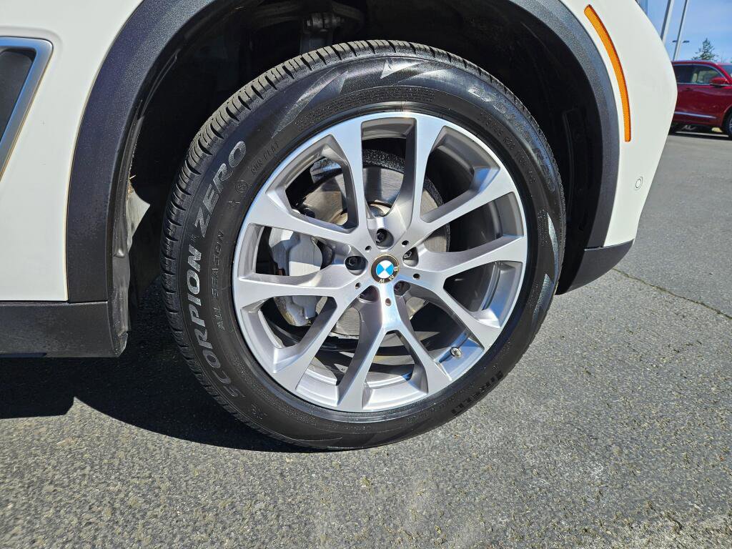 Used 2019 BMW X5 xDrive40i w/ Convenience Package image 9
