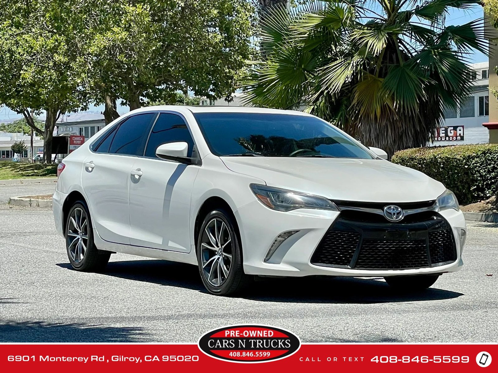 Used 2017 Toyota Camry XSE FWD image 20