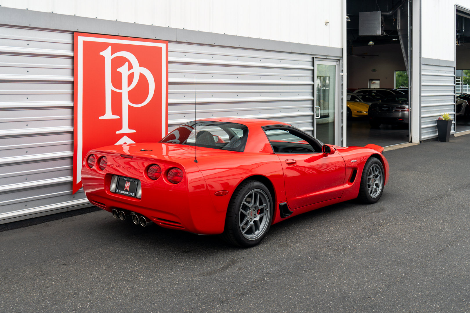 Used 2001 Chevrolet Corvette Z06 w/ Memory Pkg RWD image 31