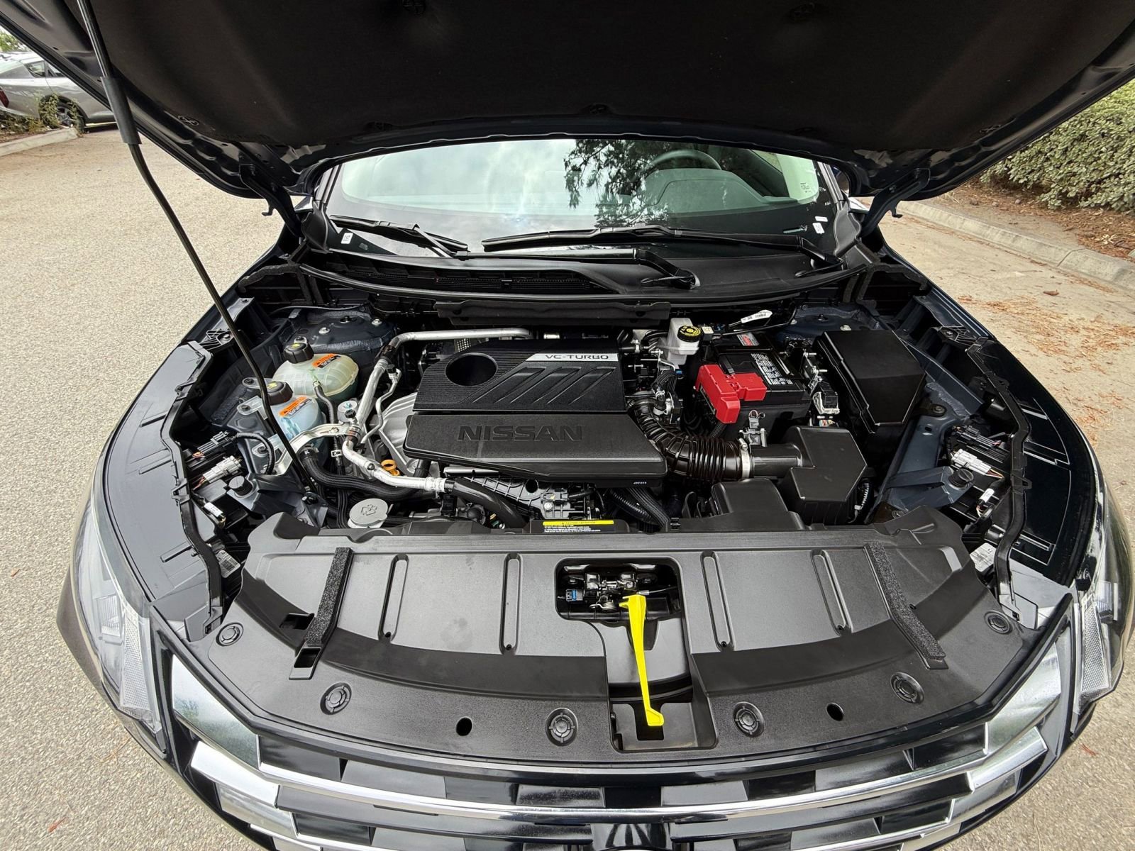 Used 2025 Nissan Rogue SV FWD image 30