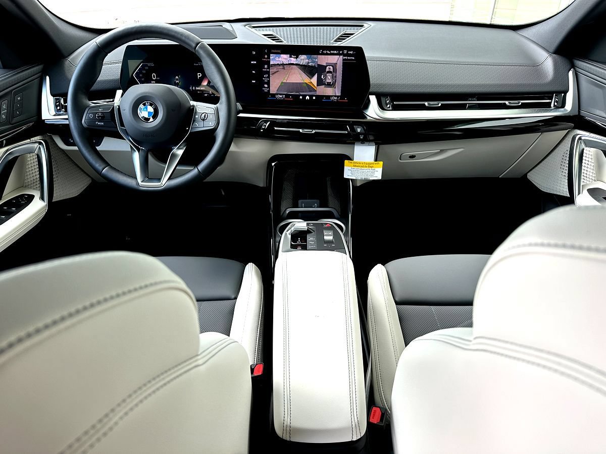 New 2026 BMW X2 xDrive28i w/ Technology Package AWD/4WD image 19