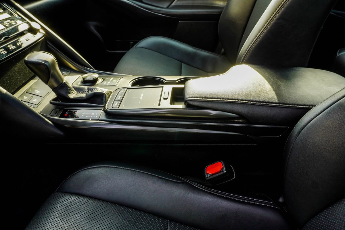 Used 2023 Lexus IS 300 w/ Comfort Package RWD image 20