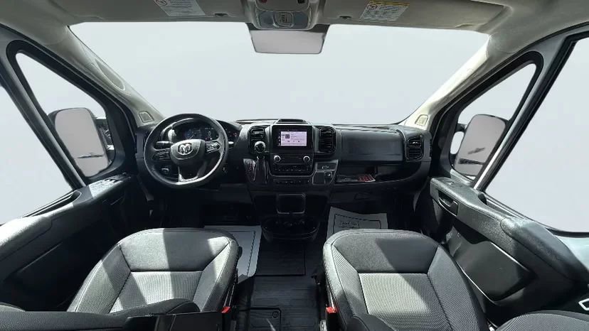 Used 2025 RAM ProMaster 2500 w/ Convenience Group image 9