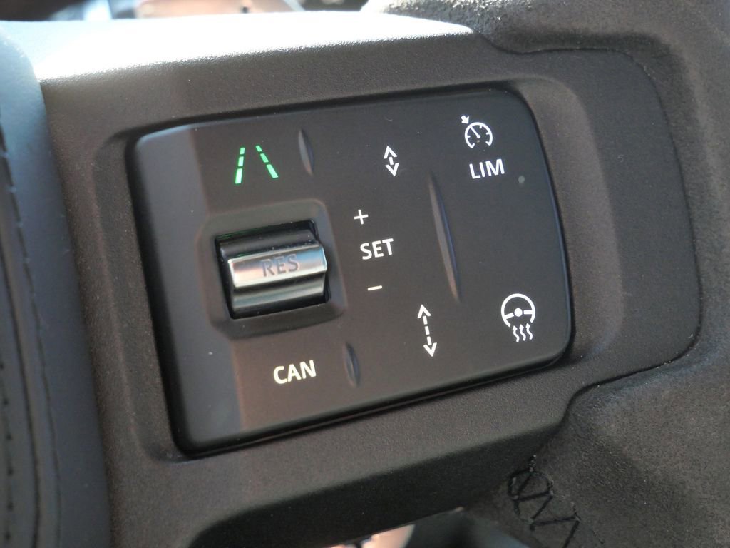 Used 2024 Land Rover Defender 110 Carpathian Edition AWD/4WD image 40