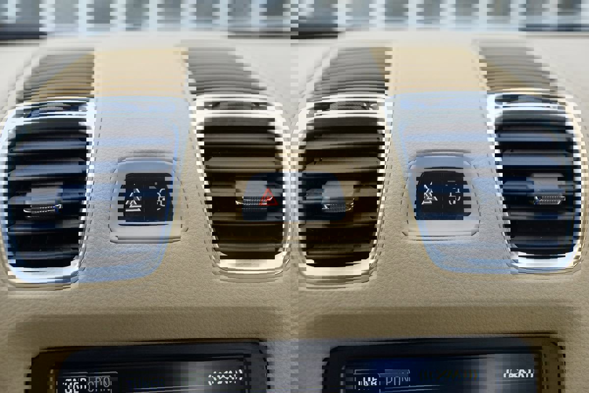 Used 2013 Porsche Boxster S image 16