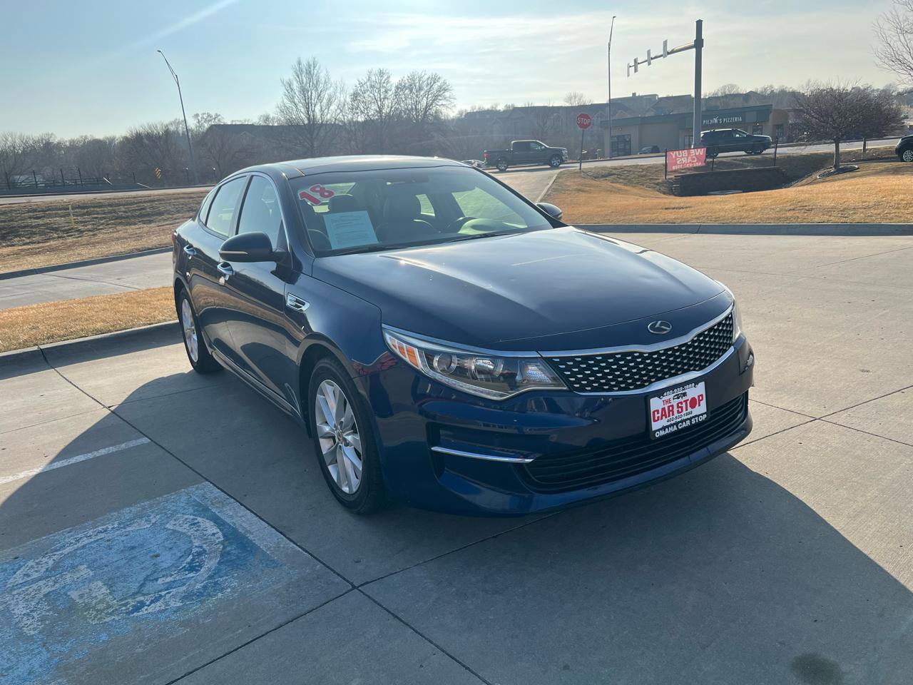 Used 2018 Kia Optima EX w/ Premium Package image 4