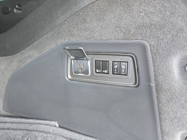 Certified 2024 Cadillac Escalade ESV V AWD/4WD image 40