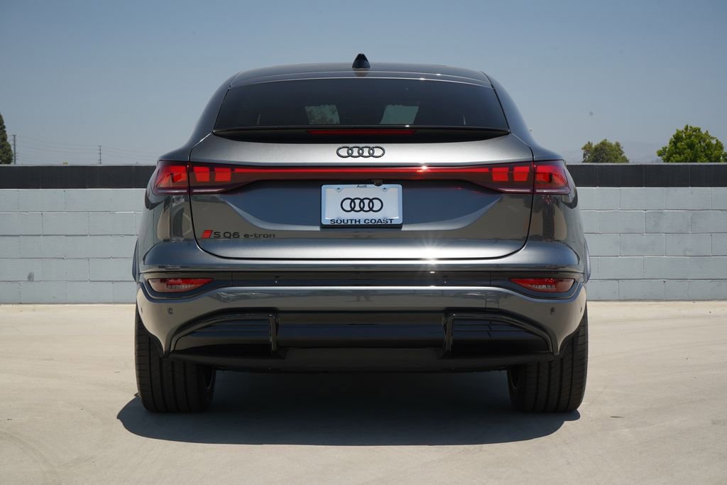 New 2027 Audi SQ6 e-tron Prestige AWD/4WD image 5