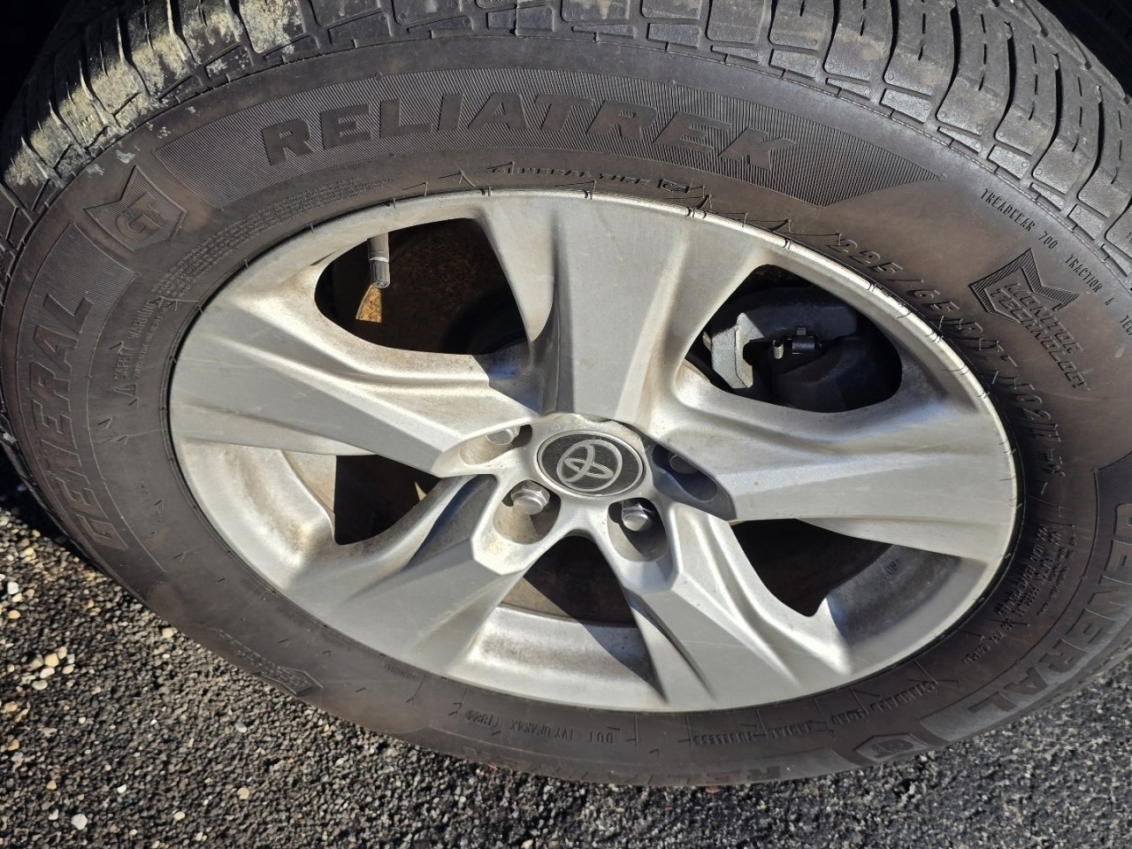 Certified 2021 Toyota RAV4 XLE image 25