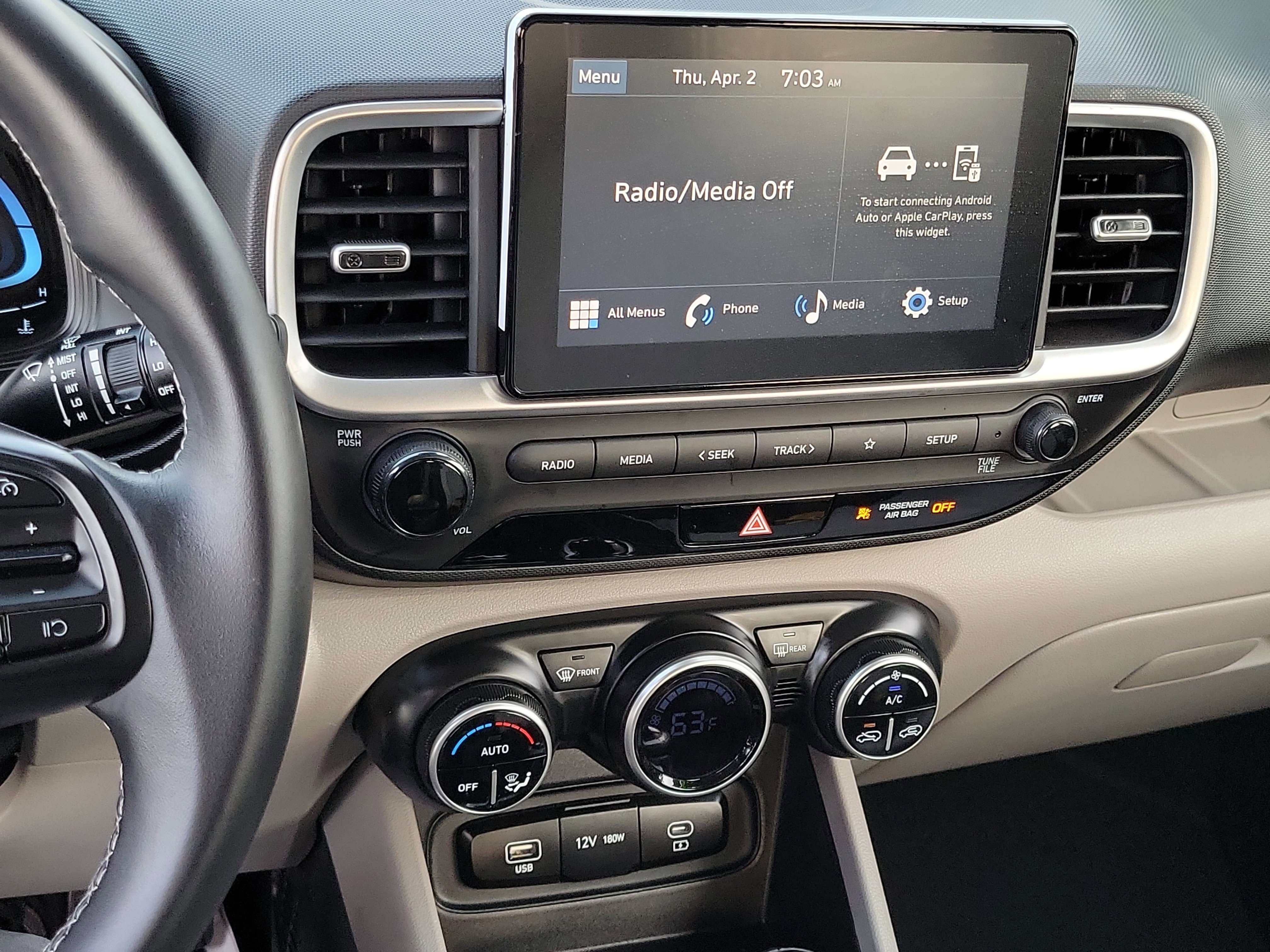 Certified 2025 Hyundai Venue SEL image 15