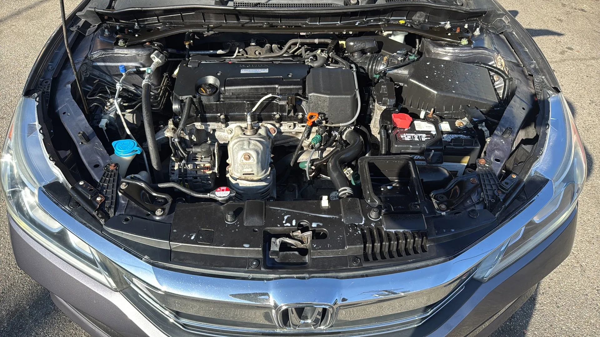 Used 2017 Honda Accord Sport image 24