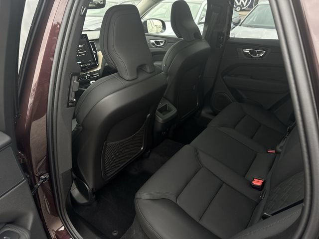 New 2026 Volvo XC60 B5 Plus w/ Protection Package Premier AWD/4WD image 21