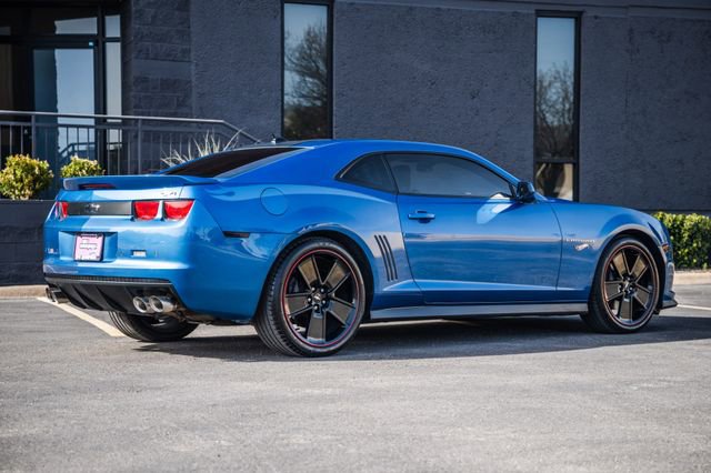 Used 2013 Chevrolet Camaro SS w/ Hot Wheels Special Edition RWD image 49