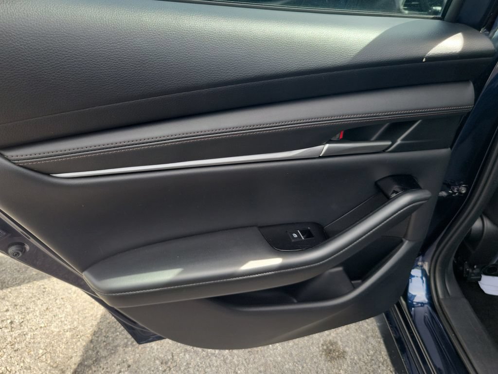 Used 2025 MAZDA MAZDA3 s FWD image 19