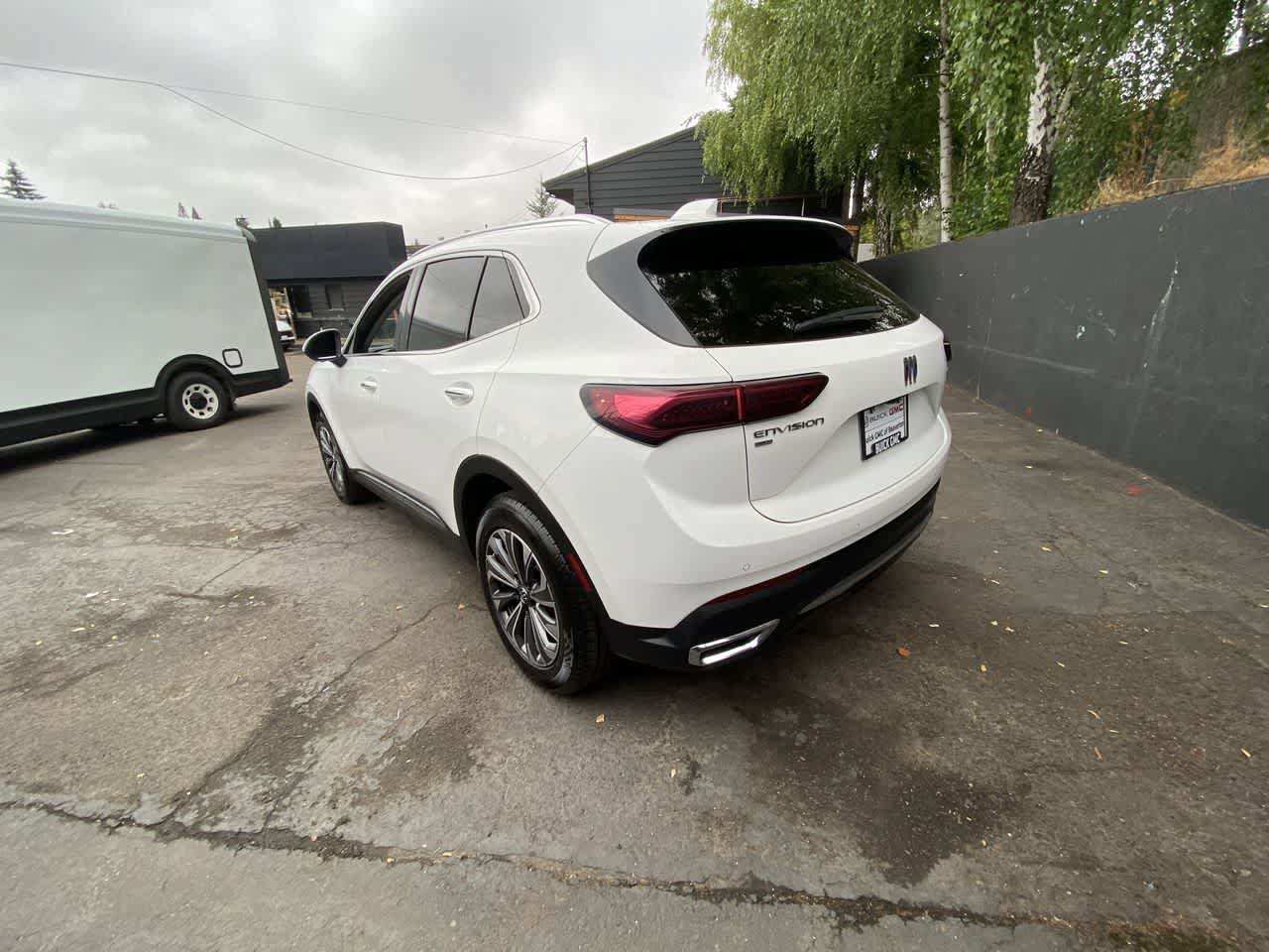 Used 2024 Buick Envision Preferred AWD/4WD image 4