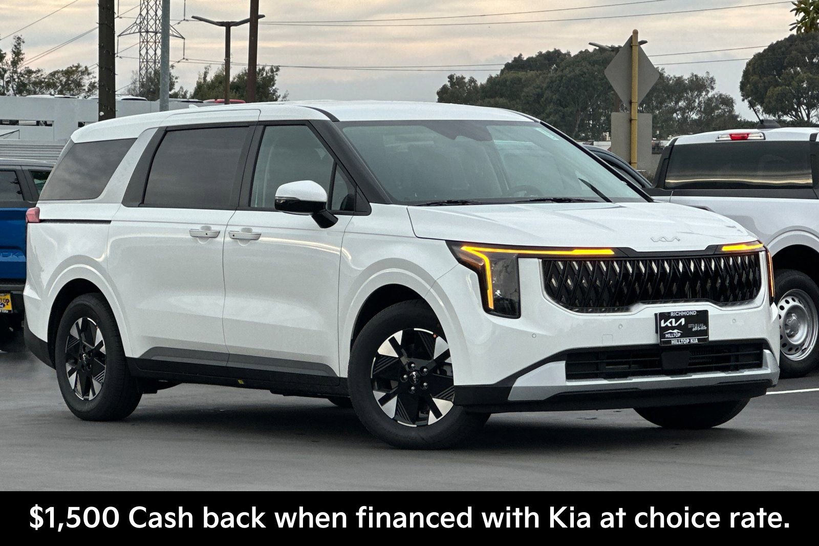 New 2026 Kia Carnival LXS video 2