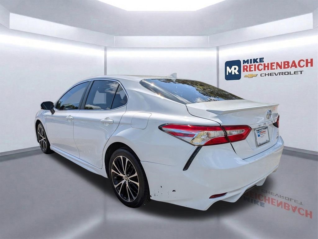 Used 2020 Toyota Camry SE image 7