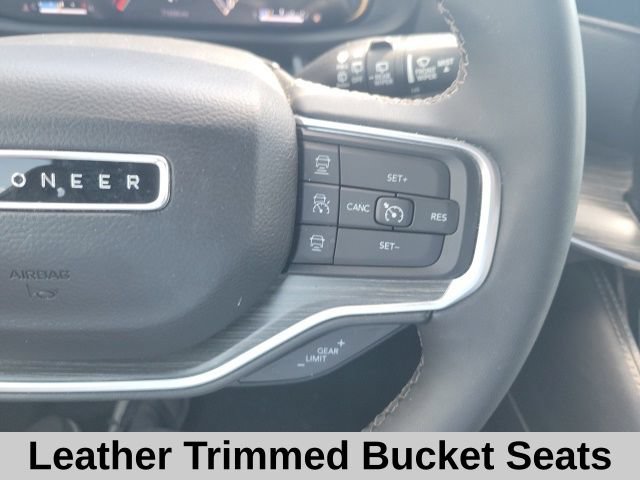 Used 2024 Jeep Wagoneer Series II AWD/4WD image 14