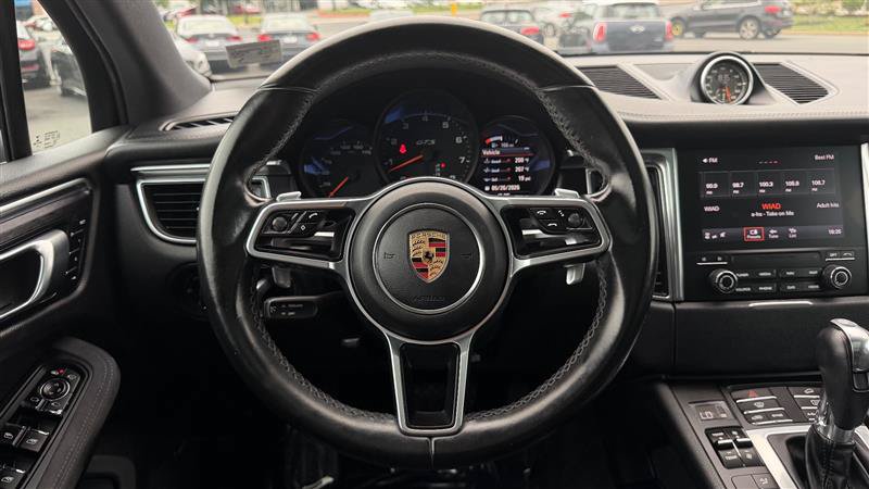 Used 2017 Porsche Macan GTS AWD/4WD image 31
