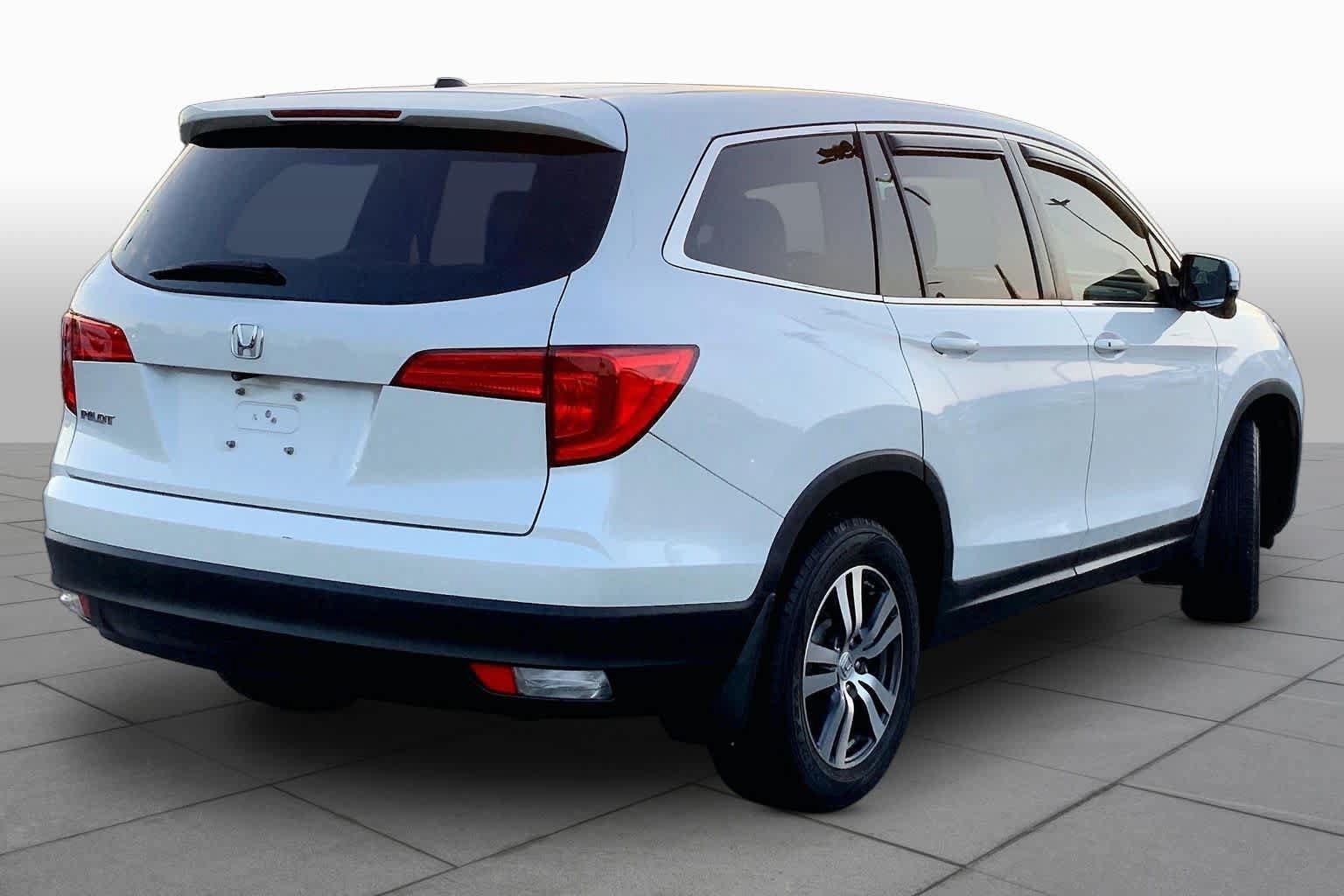 Used 2016 Honda Pilot EX image 12