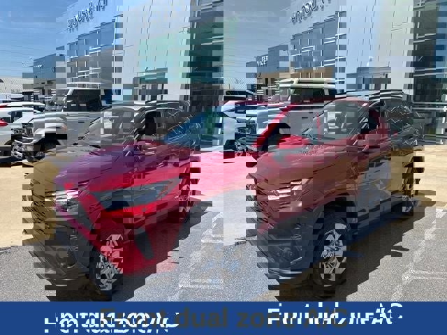 Used 2024 Toyota RAV4 XLE image 10