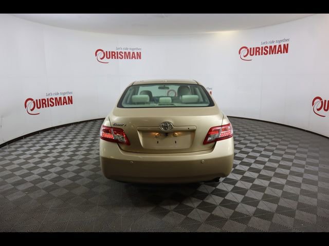 Used 2011 Toyota Camry LE image 11