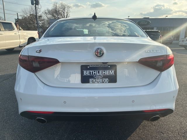 Used 2019 Alfa Romeo Giulia AWD image 33