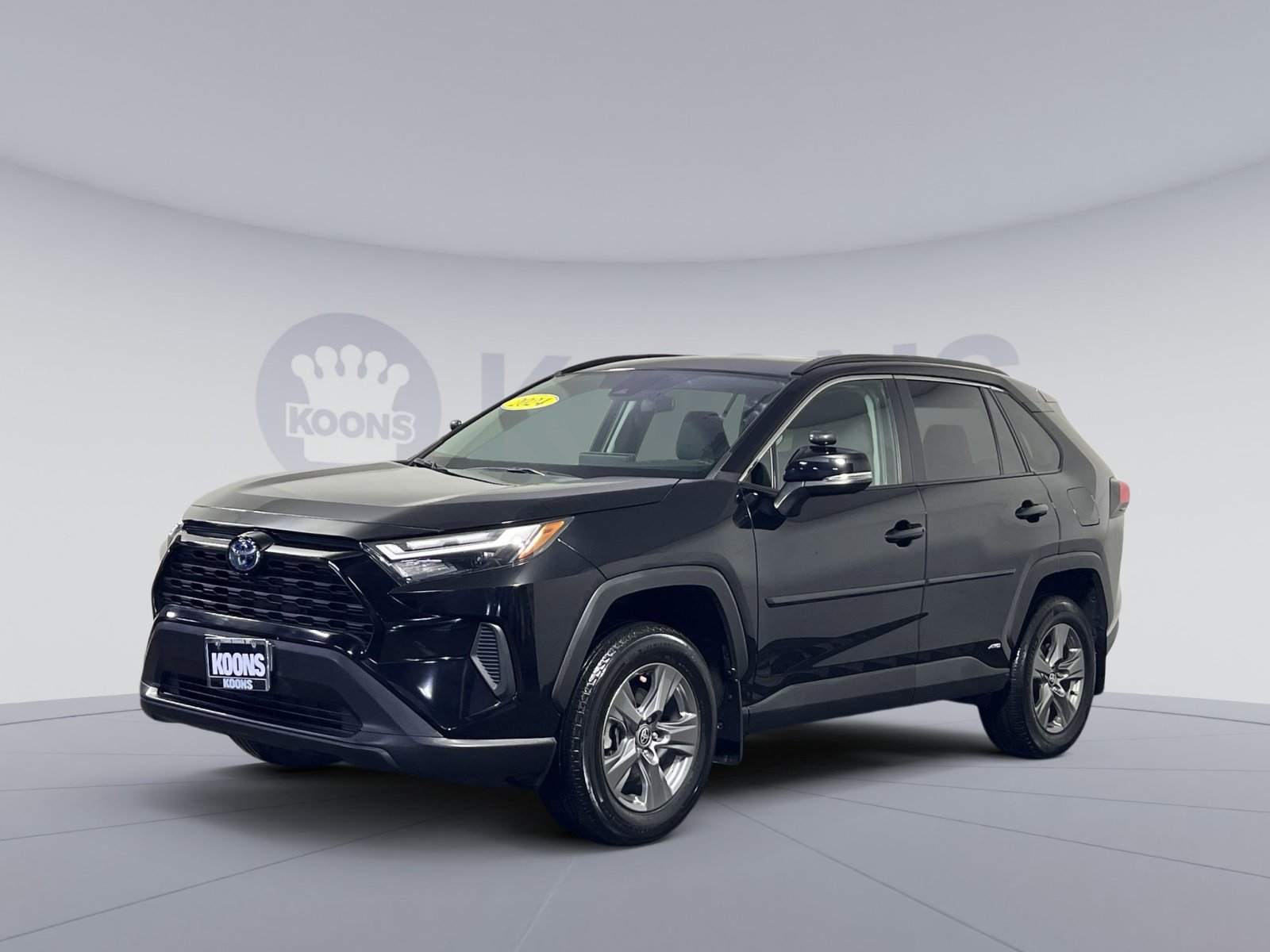 Used 2024 Toyota RAV4 XLE w/ Convenience Package AWD/4WD image 1