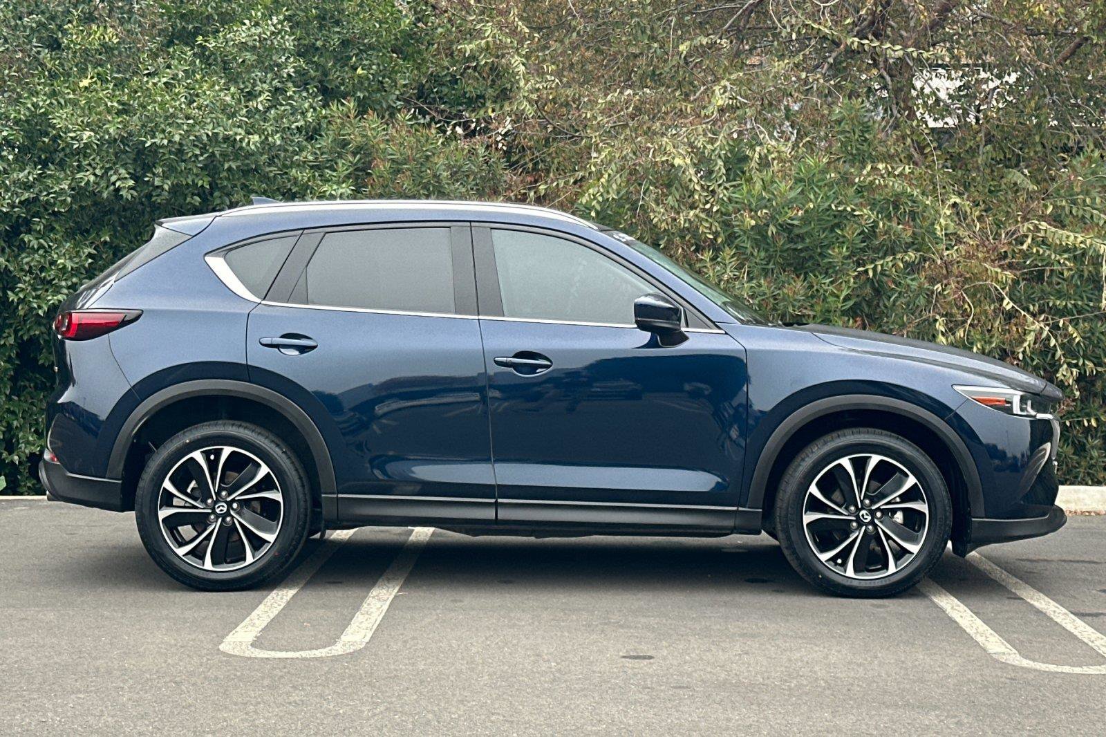 Certified 2023 MAZDA CX-5 AWD 2.5 S w/ Premium Plus Pkg image 3