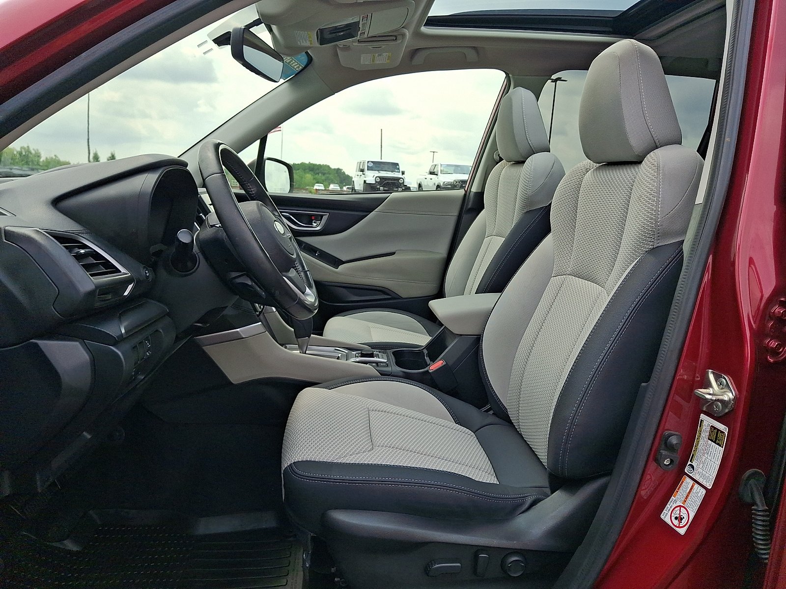 Used 2019 Subaru Forester Premium AWD/4WD image 14