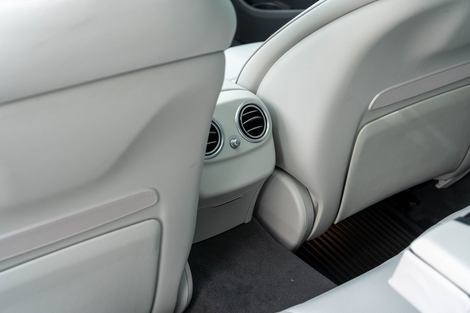 Used 2023 Mercedes-Benz E 450 4MATIC All-Terrain Wagon image 29