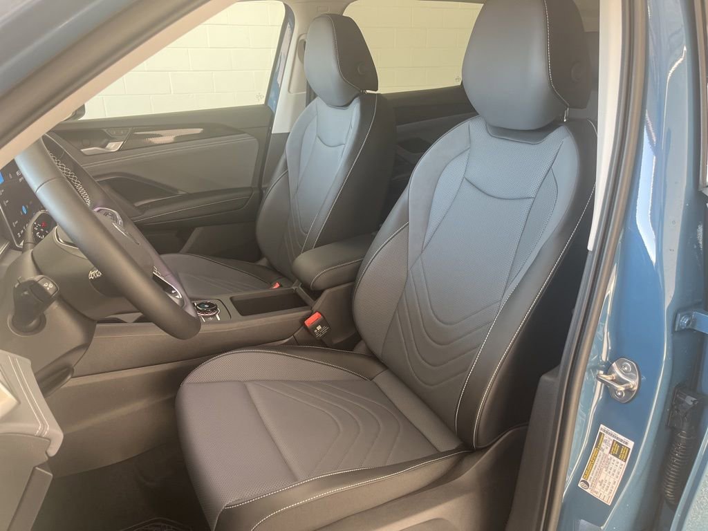 New 2026 Volkswagen Tiguan SE AWD/4WD image 16