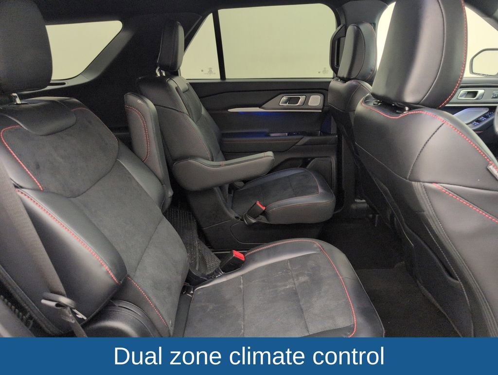 Used 2025 Ford Explorer ST w/ Sun And Sound Package image 16