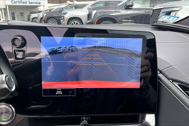 Used 2022 Chevrolet Corvette Stingray Convertible w/ Z51 Performance Package image 22