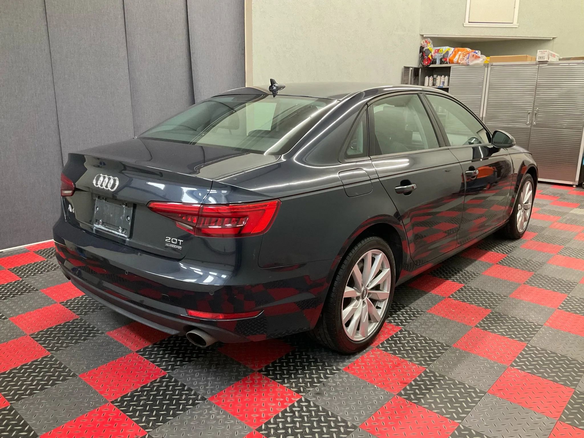 Used 2017 Audi A4 2.0T Premium image 3