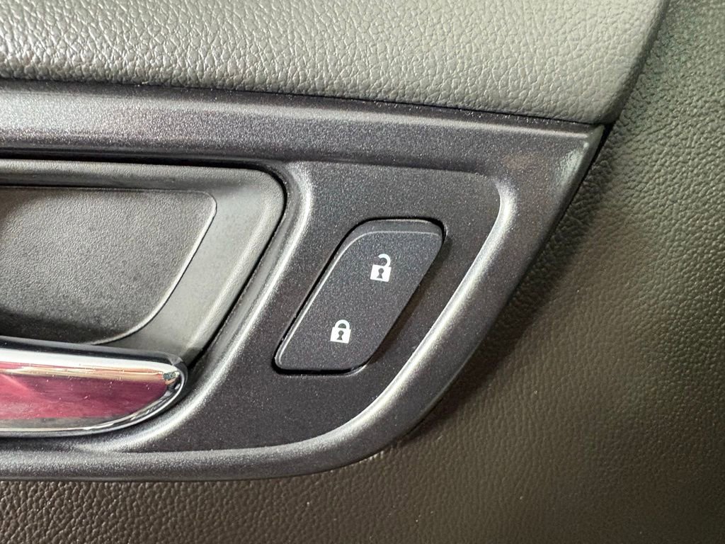 Used 2020 GMC Yukon SLE w/ SLE Value Package AWD/4WD image 15