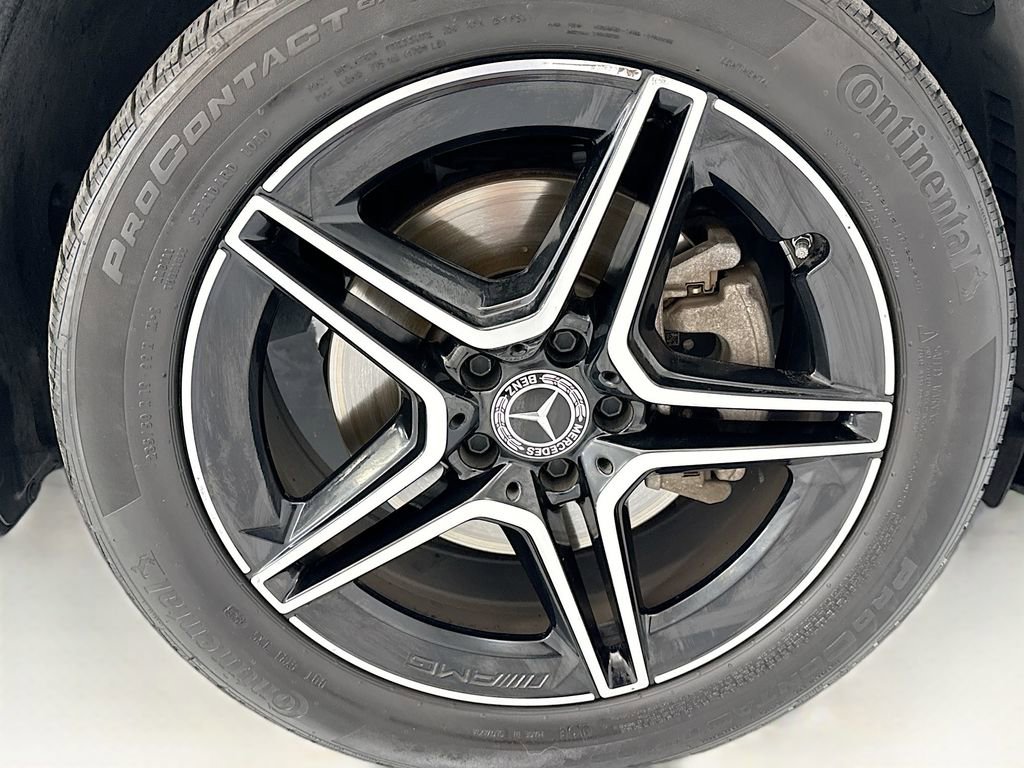 Certified 2022 Mercedes-Benz GLB 250 4MATIC image 31