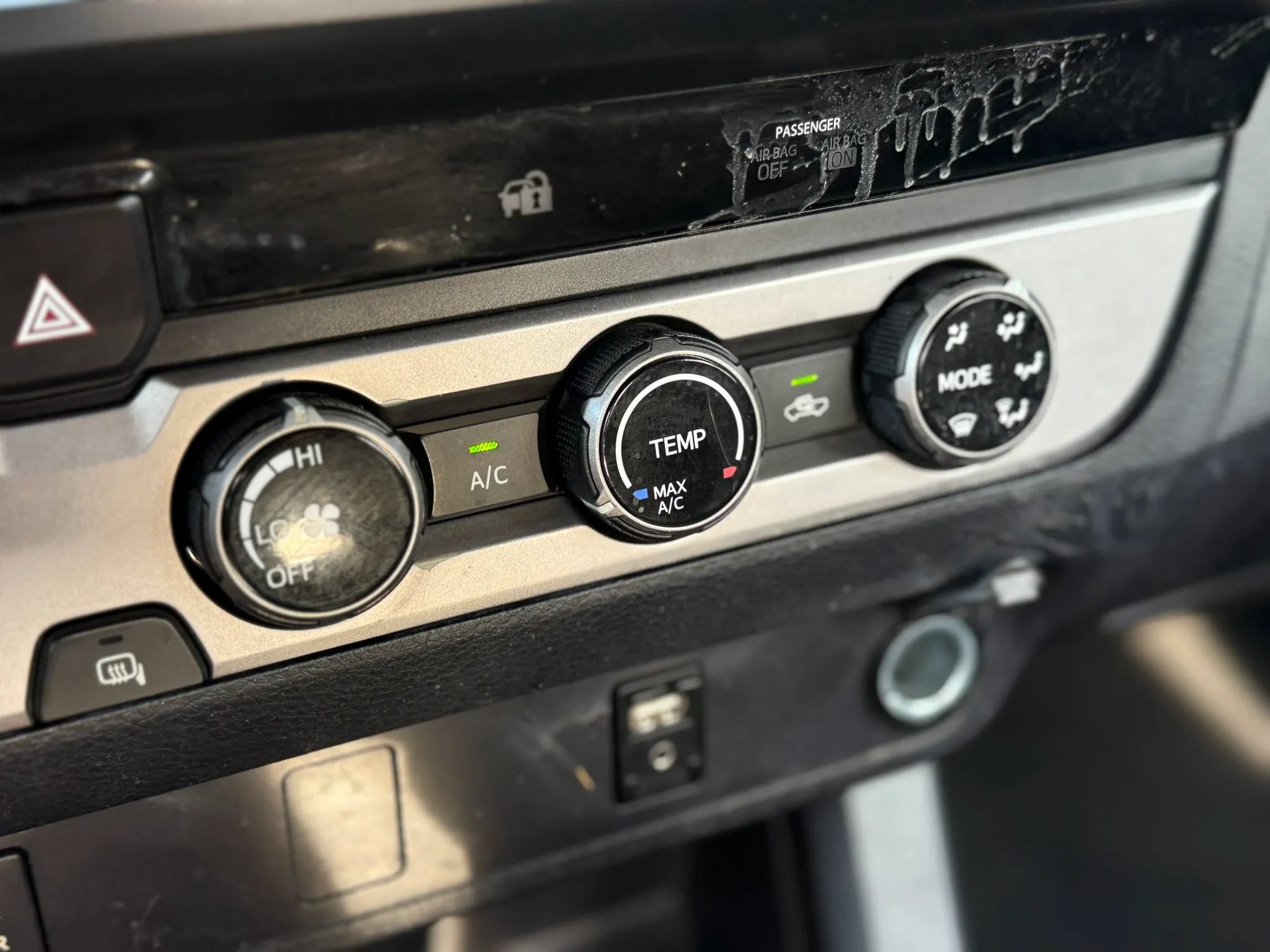 Used 2016 Toyota Tacoma SR w/ SR Convenience Package RWD image 28