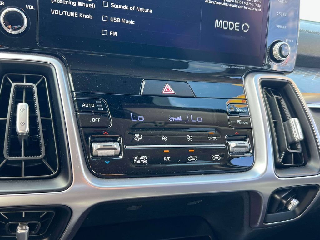 Certified 2023 Kia Sorento EX AWD/4WD image 29