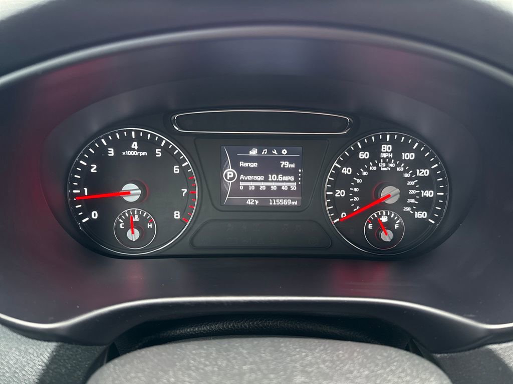 Used 2017 Kia Sorento LX w/ LX Convenience Package image 32