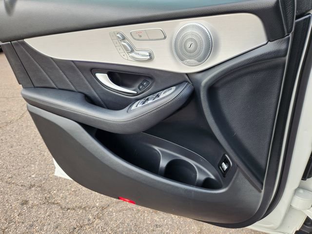 Used 2020 Mercedes-Benz GLC 300 4MATIC image 22