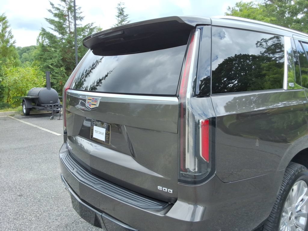 Certified 2021 Cadillac Escalade Premium Luxury AWD/4WD image 14