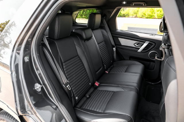 New 2026 Land Rover Discovery Sport Landmark AWD/4WD image 38