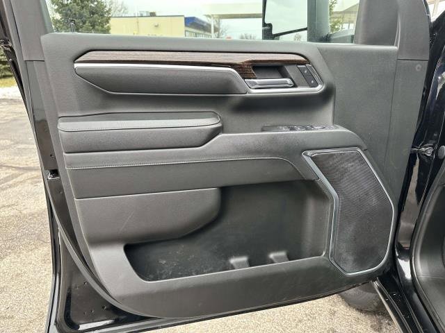 Certified 2024 GMC Sierra 3500 SLE w/ SLE Value Package image 7