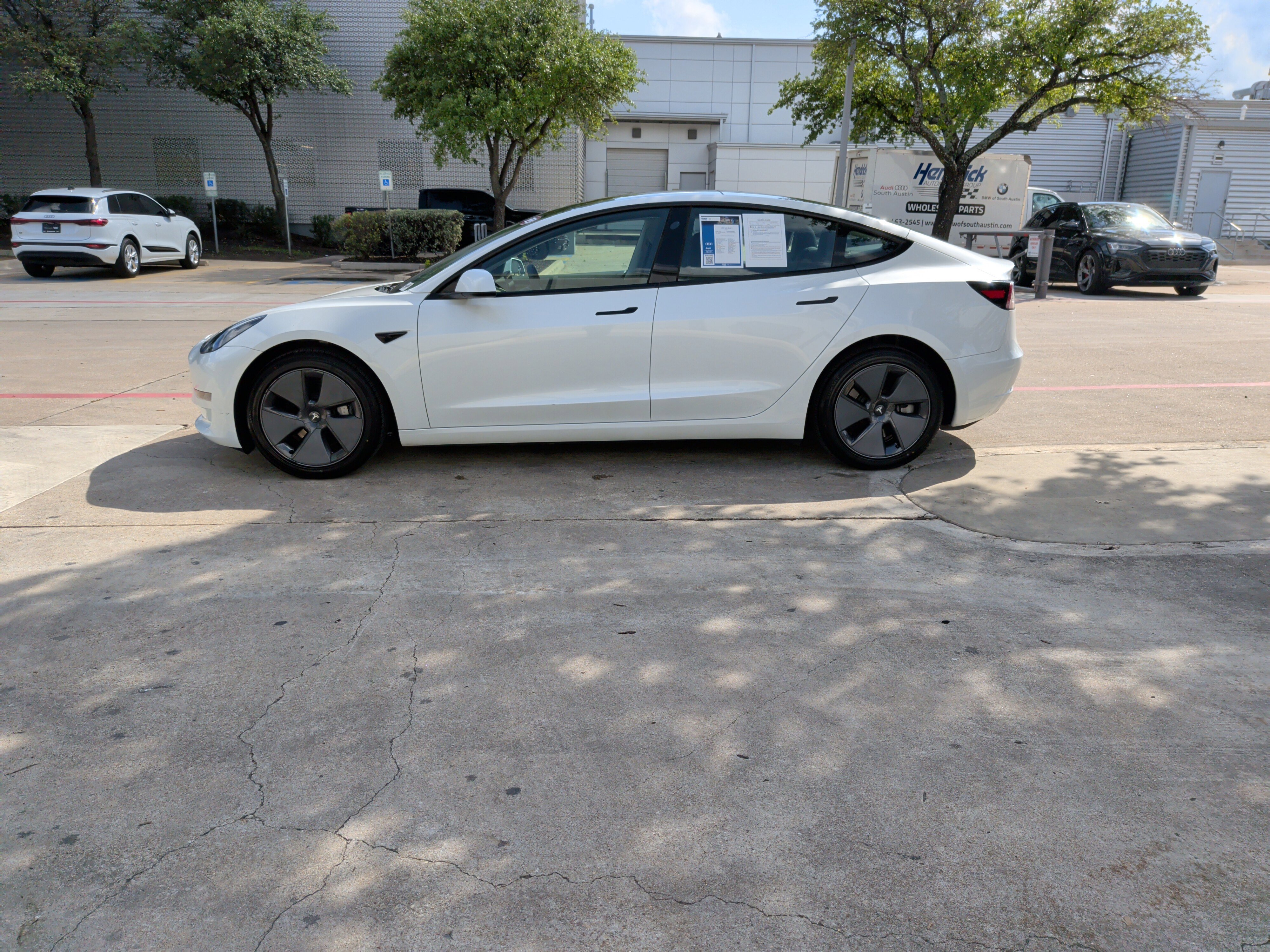 Used 2023 Tesla Model 3 Standard Range image 7