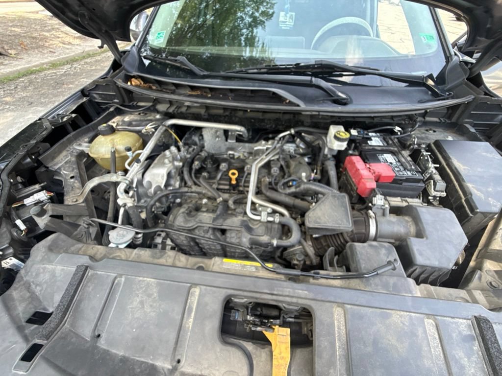 Used 2021 Nissan Rogue SV FWD image 15