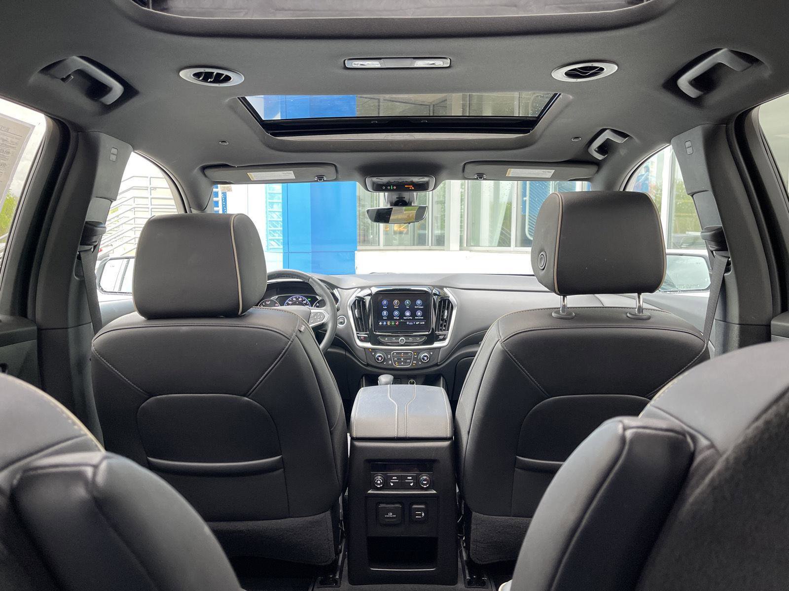 Used 2023 Chevrolet Traverse Premier w/ LPO, Floor Liner Package AWD/4WD image 48