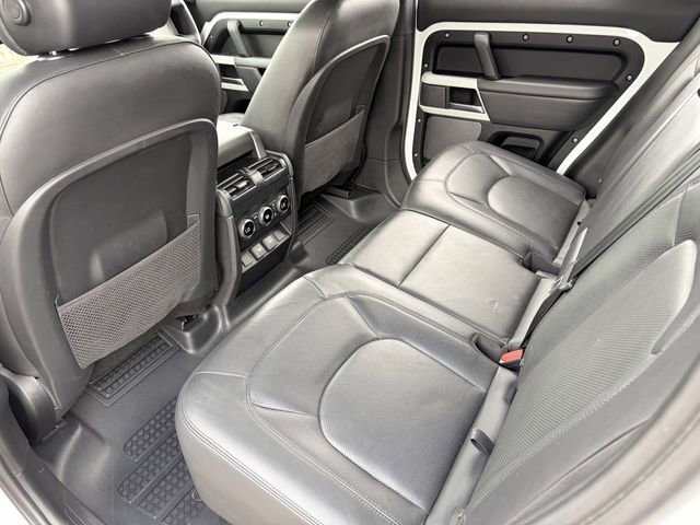 Used 2023 Land Rover Defender 110 SE image 25