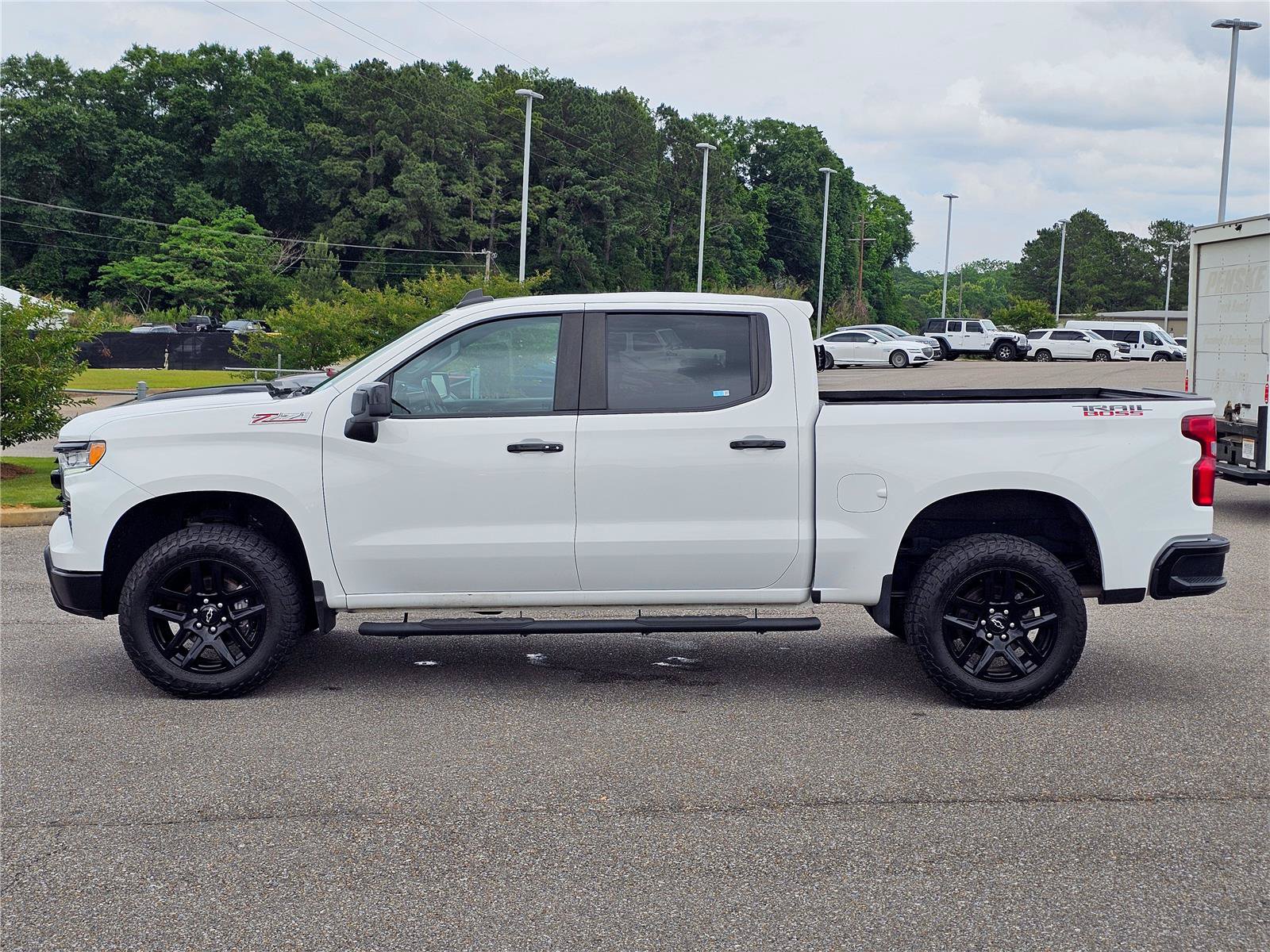 Used 2023 Chevrolet Silverado 1500 LT Trail Boss AWD/4WD image 14