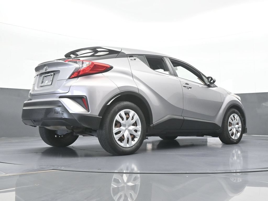 Used 2019 Toyota C-HR LE FWD image 53